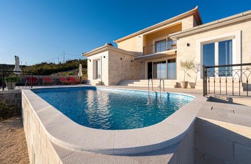 Lustica Villa | Villa Maris