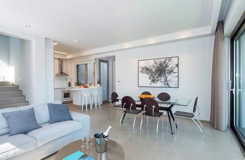 Nikiana Villa | Villa Melia - Three Bedroom Villa, Sleeps 6