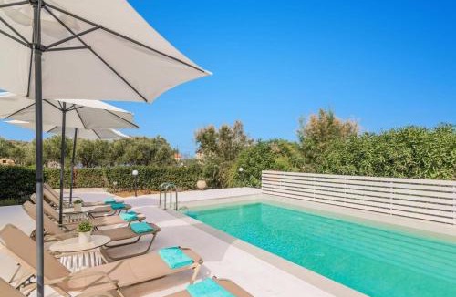 Neromilos Villa | Villa Meredith by Villa Plus