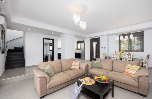 Lahania Villa | Villa Metis - Three Bedroom Villa, Sleeps 6