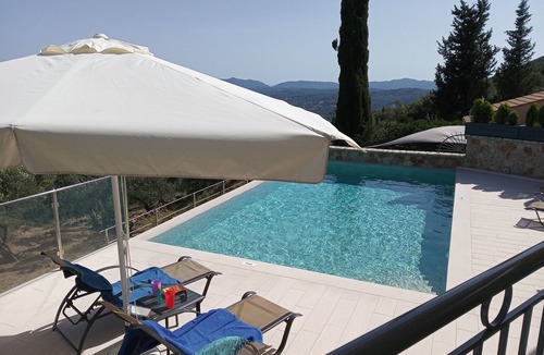 Spartylas Villa | Villa mit Pool und Atemberaubender Aussicht