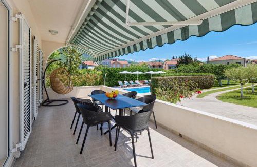 Podi Villa | Villa MontAnja