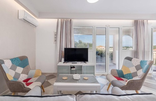 Tsilivi Villa | Villa Naisy - Two Bedroom Villa, Sleeps 4