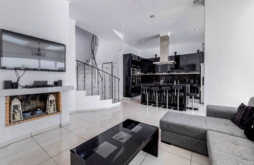 Gennadi Villa | Villa Nepeta - Four Bedroom Villa, Sleeps 11