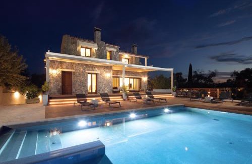 Corfu Town Villa | Villa Nera Corfu