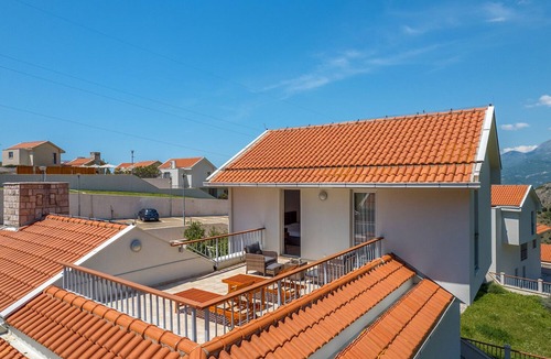 Sveti Stefan Villa | Villa Nevia - Three Bedroom Villa, Sleeps 6