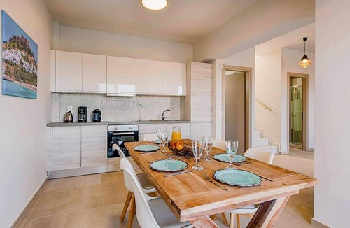 Gennadi Villa | Villa Nikos Olivestone by Villa Plus