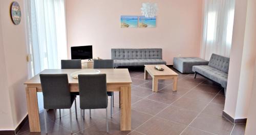 Skala Rachoniou House | Villa Nina