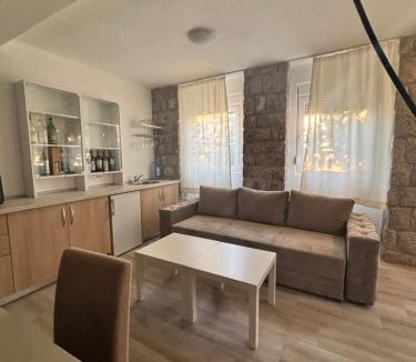 Lustica Apartment | Villa Nina