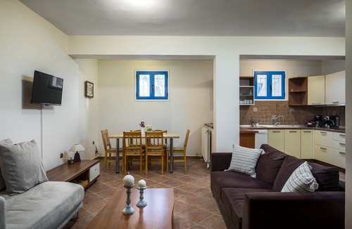 Corfu Town Villa | Villa Nina with Private Plunge Pool by Konnect, 5 km to Corfu Town