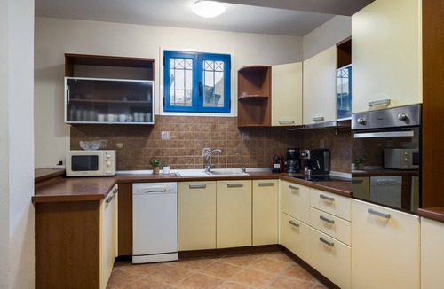 Corfu Town Villa | Villa Nina with Private Plunge Pool by Konnect, 5 km to Corfu Town