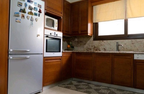 Soroni Villa | Villa Nostra Airport pick-up services