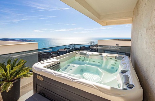 Vitici Villa | Villa Olivia with Private Pool
