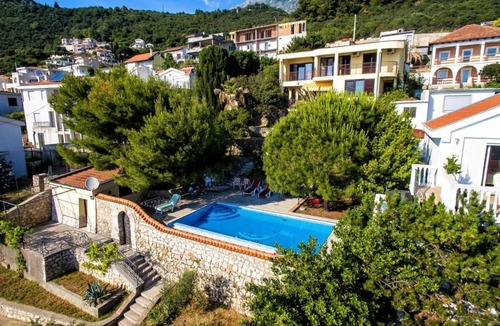 Dobra Voda Villa | Villa on the first line with a private pool