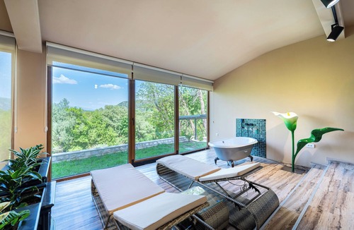 Danilovgrad Apartment | Villa Oria w/Shared Pool & Sauna – Riverside Nature Escape