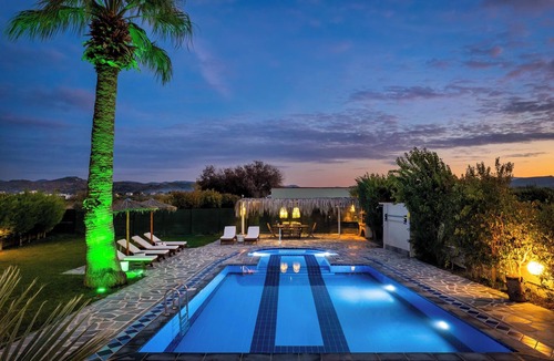 Fanes Villa | Villa Palmeras with private pool