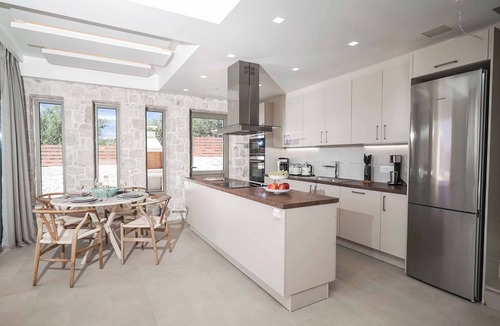 Leivathos Villa | Villa Pangea Kalli - Two Bedroom Villa, Sleeps 4