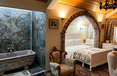 Korce Villa | Villa Parku Rinia