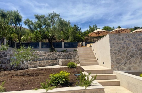 Radovici House | Villa Paula