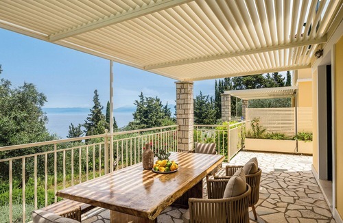 Rantatika Villa | Villa Petra with Private Pool