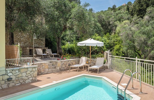 Rantatika Villa | Villa Petra with Private Pool