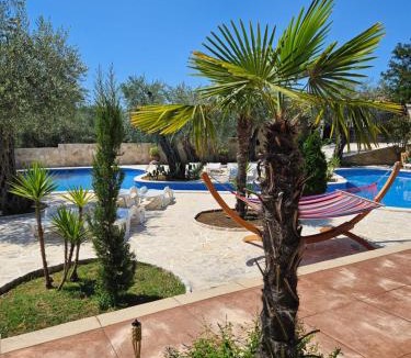 Kaluđerac Hotel | Villa Ponta