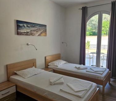 Kaluđerac Hotel | Villa Ponta