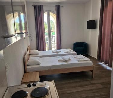 Kaluđerac Hotel | Villa Ponta