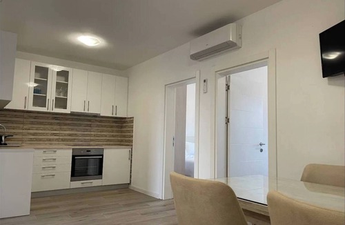 Bar Apartment | Villa Roki - Apartment 4 Mountain View