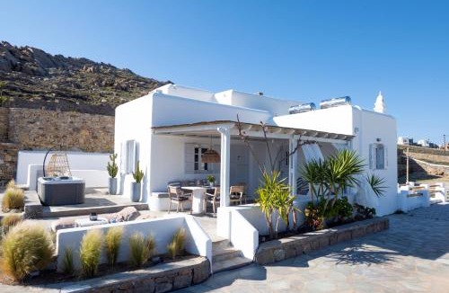 Elia Villa | Villa Roselani