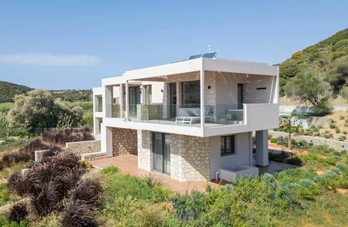 Pylos-Nestoras Villa | Villa Ruff | Quiet Luxury with Panoramic Sea View in Methoni