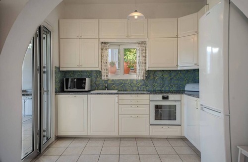 Plaka House | Villa Seavasti - With a private pool - close to the beach