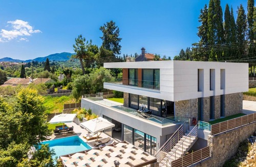 Corfu Town Villa | Villa Seren - Five Bedroom Villa, Sleeps 10
