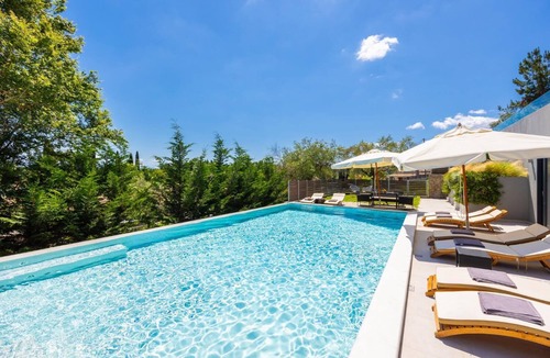 Corfu Town Villa | Villa Seren - Five Bedroom Villa, Sleeps 10