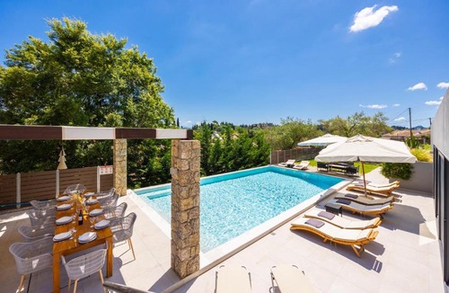 Corfu Town Villa | Villa Seren