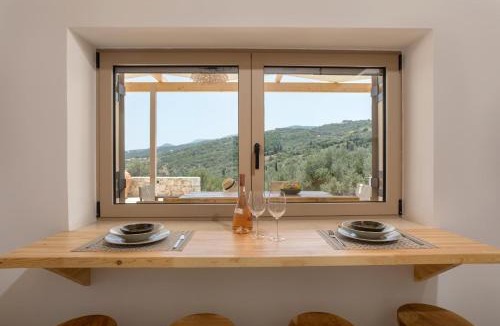 Elation Villa | Villa Seva Sea View - Perfect for Romantic Getaways with Pool and Sunrise & Sea Views By Villa Mana Gers
