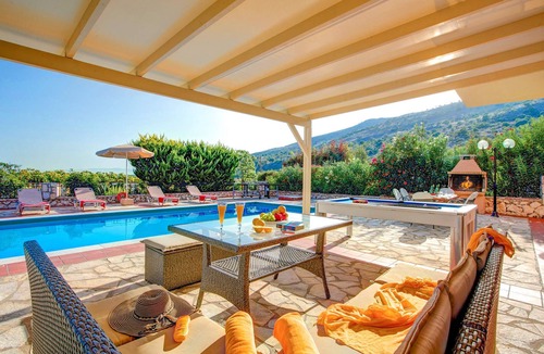 Skala Villa | Villa Skala Beachview by Villa Plus