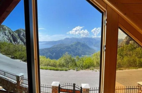 Donje Polje Ski Chalet | Villa Skyline