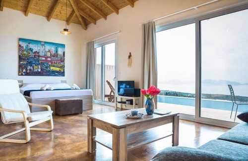 Manganos Villa | Villa Sol. Welcome to your dream getaway. Breathtaking views in quiet location.