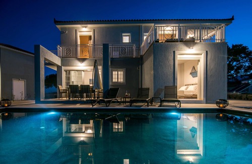 Skala House | Villa Sole ★4 BR★Private Pool★Sea Views★Free Parking