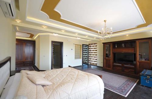 Lucice Villa | Villa St.George