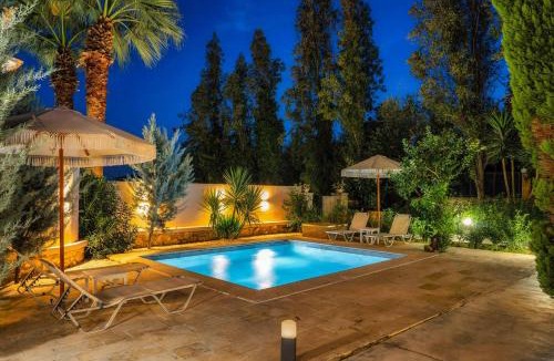 Drosia Villa | Villa Stavli