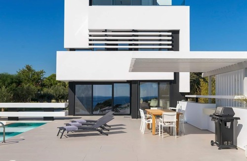 Gennadi Villa | Villa Strabo - Three Bedroom Villa, Sleeps 6