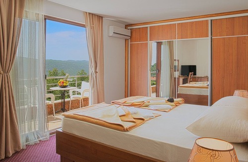 Bijeli do Villa | Villa Svinjista