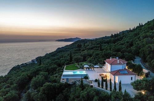 Pentati Villa | Villa Symphonia