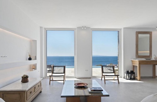 Batsi House | Villa Thalassa, Beachfront, Private Pool & Sunset Views by Explore Andros
