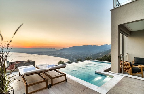 Diasella Villa | Villa Thalia in Kalamata