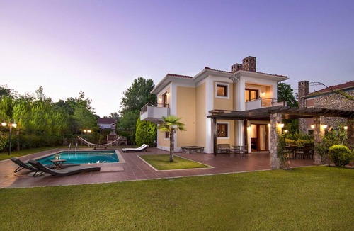 Paralia Pantaleimonos Villa | Villa "THETIS " located in the magnificent OLYMPUS VILLAS Complex