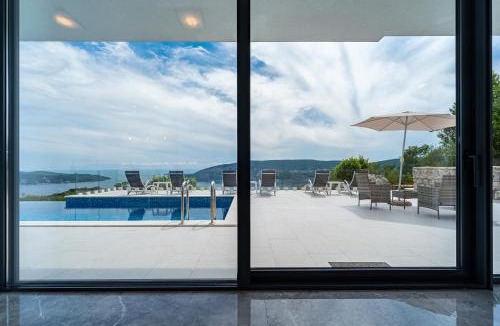 Trebesinj Villa | Villa Trebesin