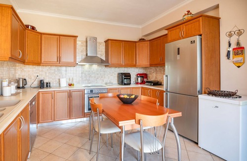 Benitses Villa | Villa Tzintzola in Kato Garouna